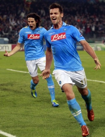 在赛场外也 在赛场外也